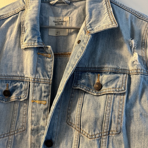 Abercrombie & Fitch Denim Jacket - Picture 3 of 9